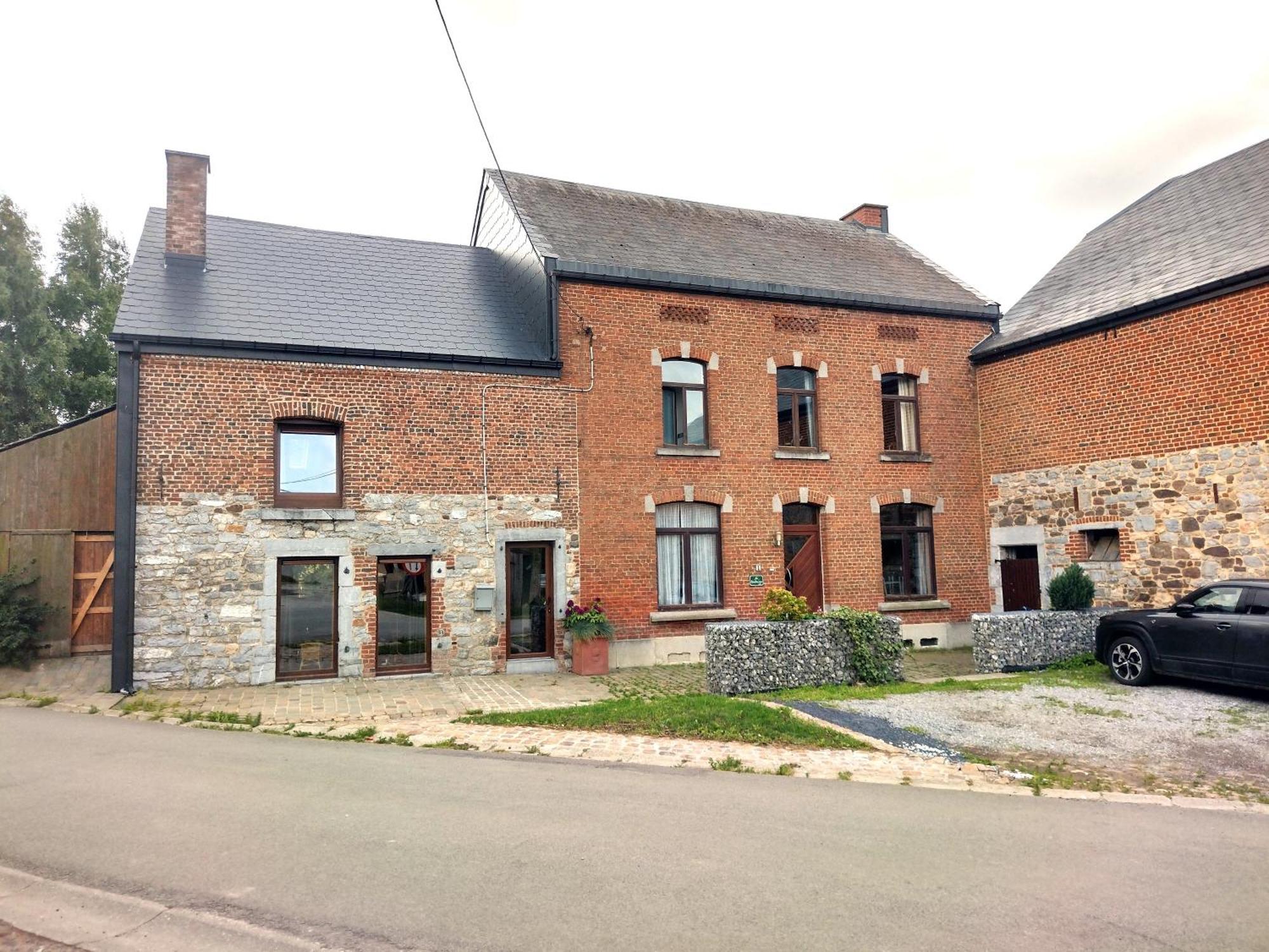 Au Randonneur - B&B Thuin Экстерьер фото